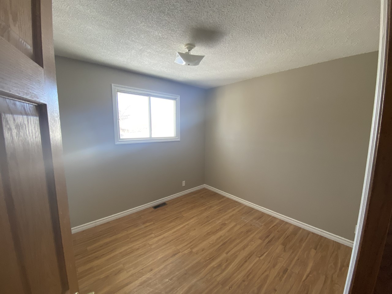 360 Ontario St. - B